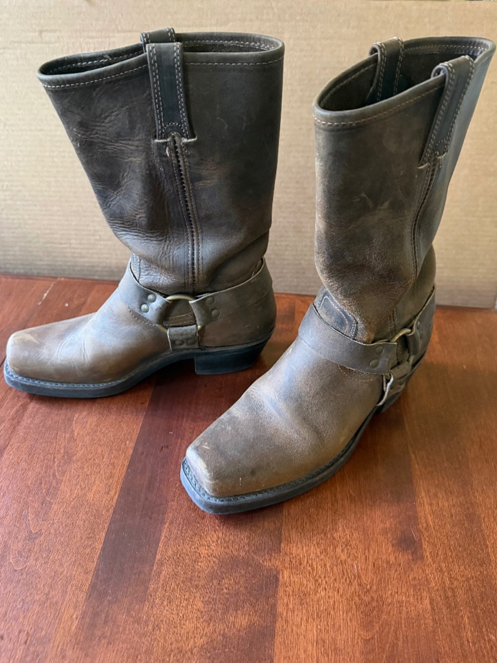 Frye Harness 12R Womens Boots - Unworn 9